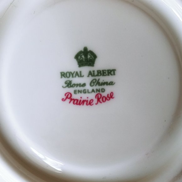 Royal Albert Bone China England Footed Tea Cup & Saucer Prairie Rose - Picture 10 of 10